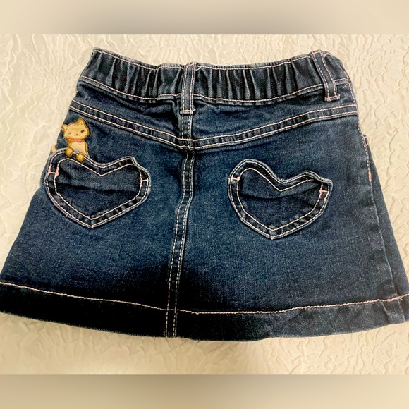 Toddler Girl Cute clothes: 5 pieces of Adorable Baby Girl items - Picture 2 of 12